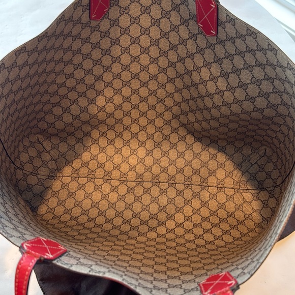 Gucci Monogram Red Reversible Coated Canvas Tote - Picture 12 of 17